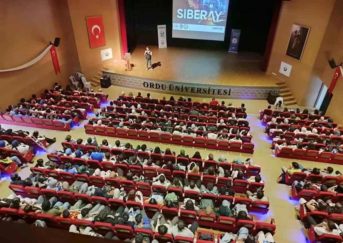 Öğrencilere Siber Suç Semineri