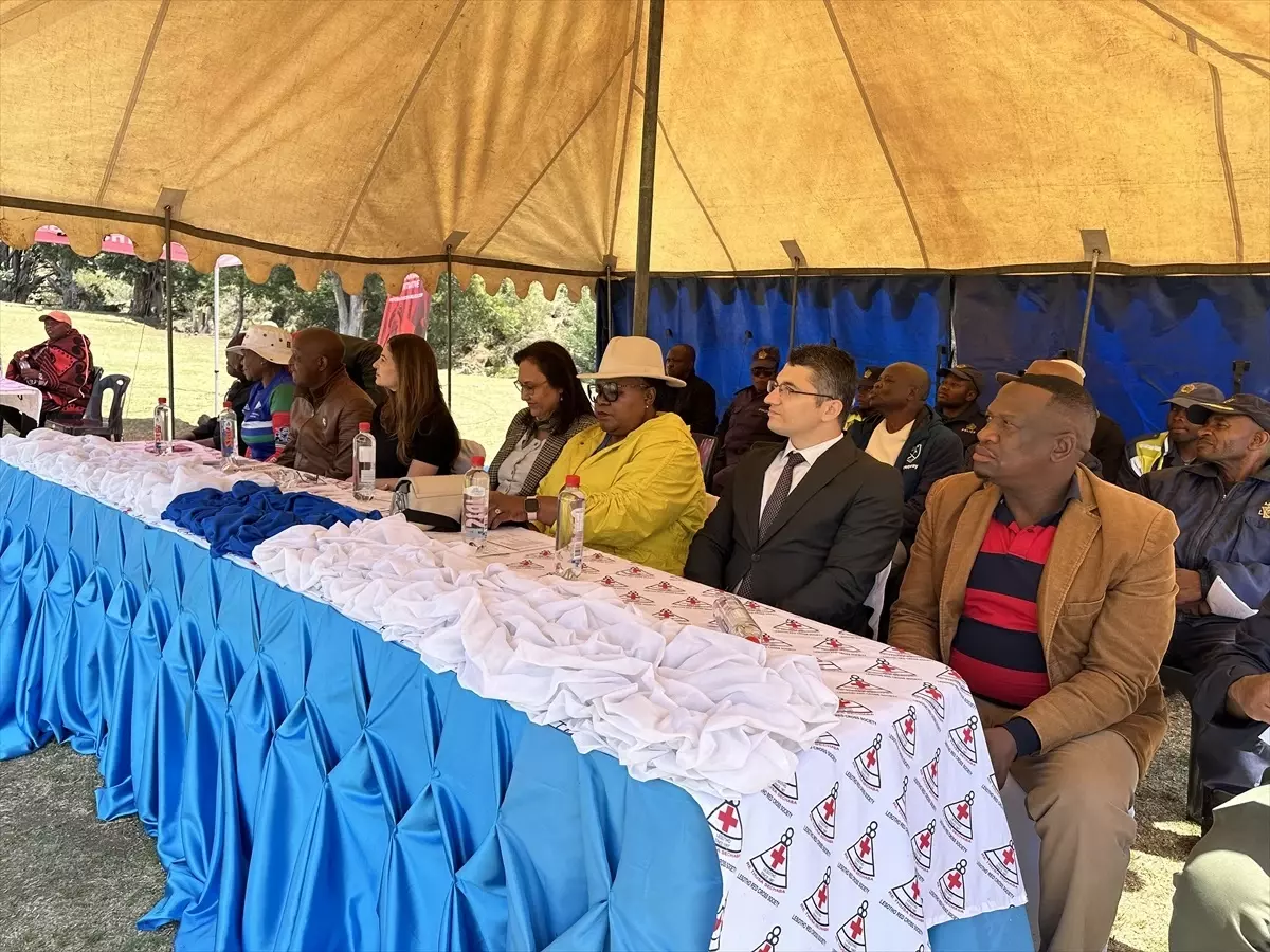 TİKA’dan Lesotho’ya Fidan Hibesİ