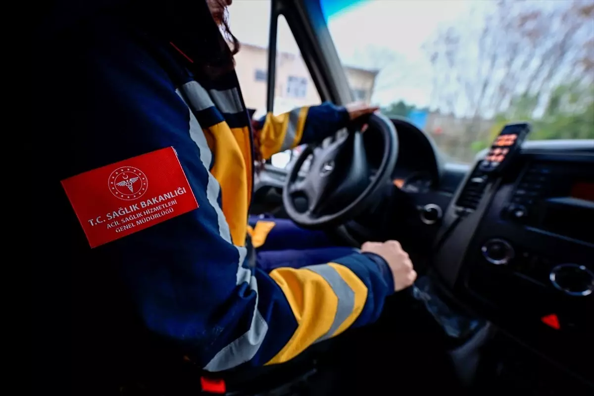 Kadın Ambulans Şoförleri İstanbul’da Hayat Kurtarıyor