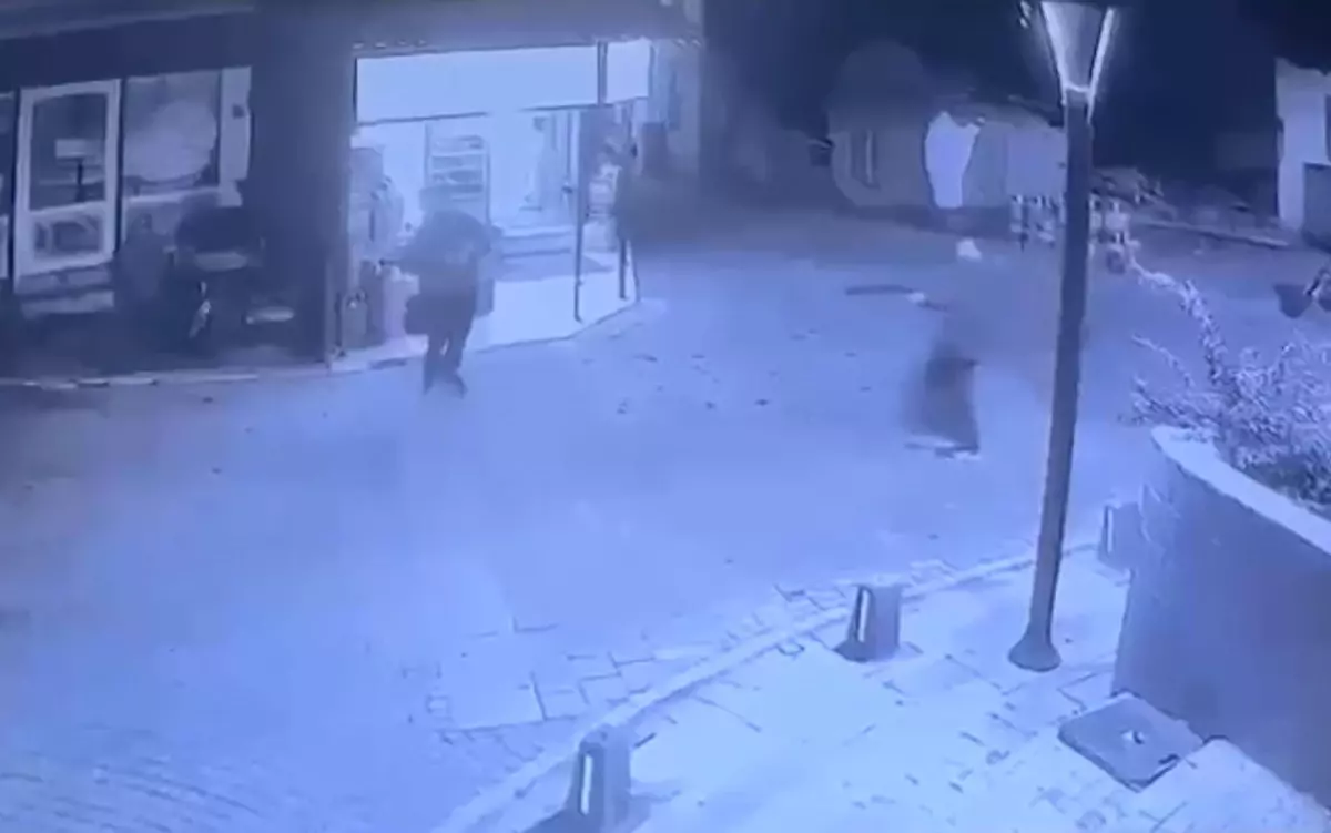Balıkesir’de Sokak Ortasında Av Tüfeğiyle Vuruldu