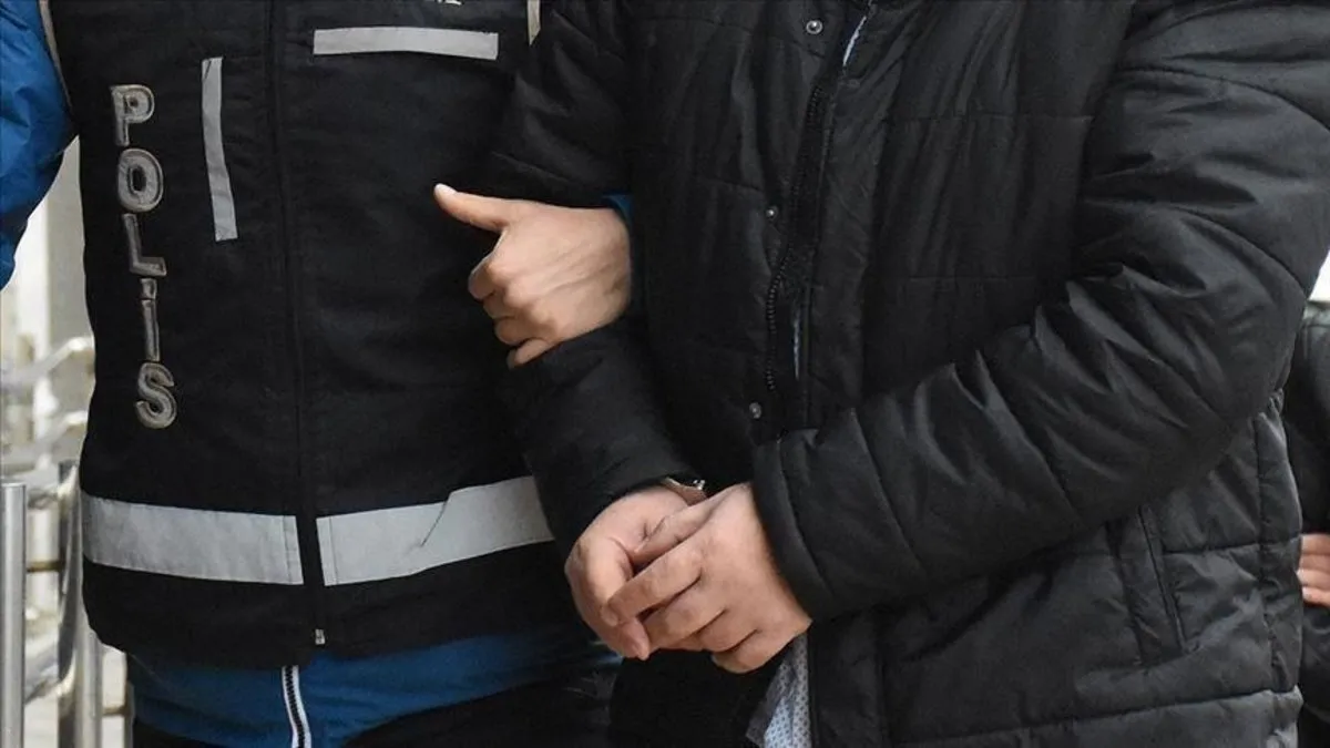 FETÖ operasyonunda 17 tutuklama