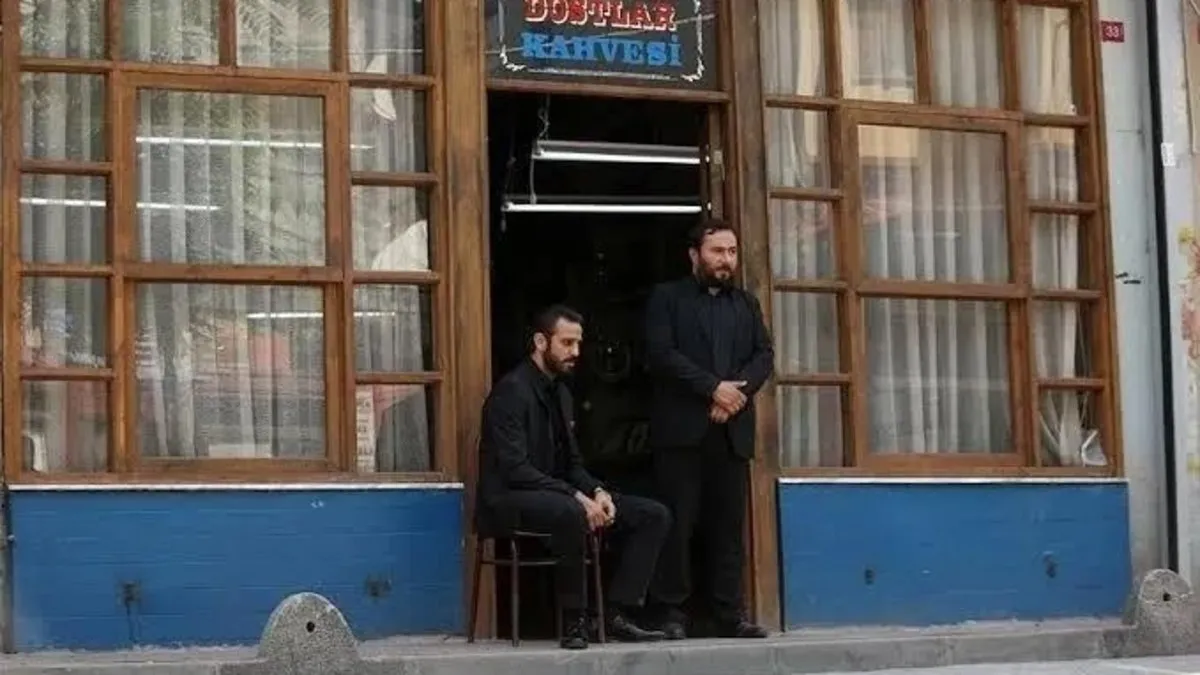 Ünlü dizinin çekildiği kahvehanede korkunç cinayet