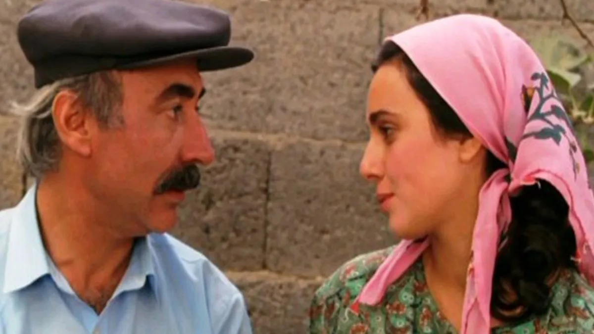 Züğürt Ağa’ya damga vurmuştu! Şener Şen’in partneri Nilgün Nazlı’nın son haline bakın!