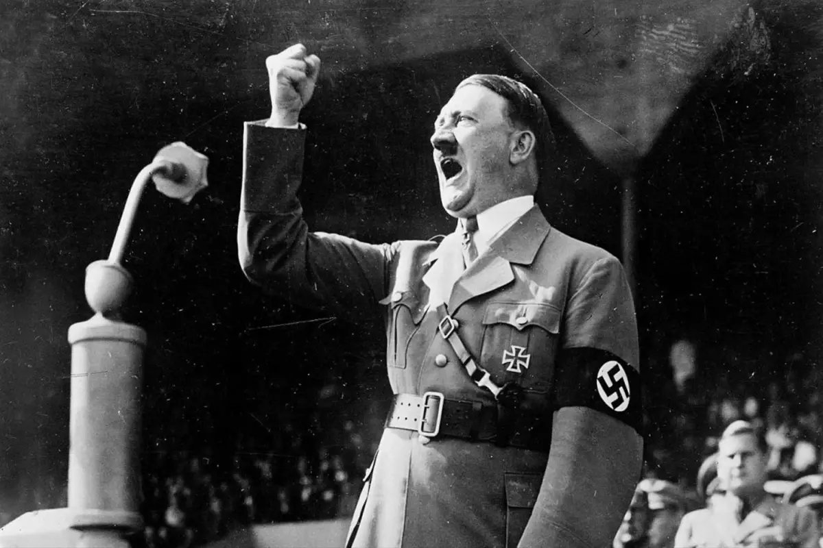 Hitler hesabına devlet görevlilerinin kullandığı ‘gri tik’ verildi: Gerçek bambaşka çıktı
