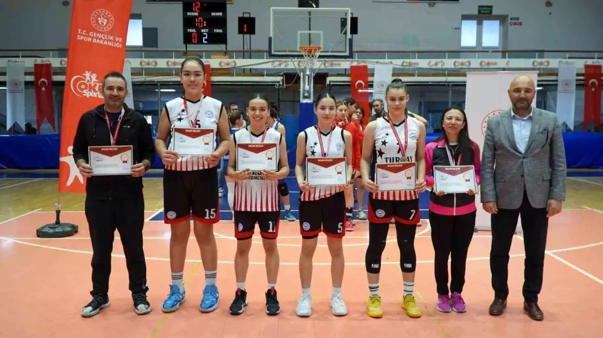 Manisa’da 3×3 Basketbol Turnuvası Sonuçlandı