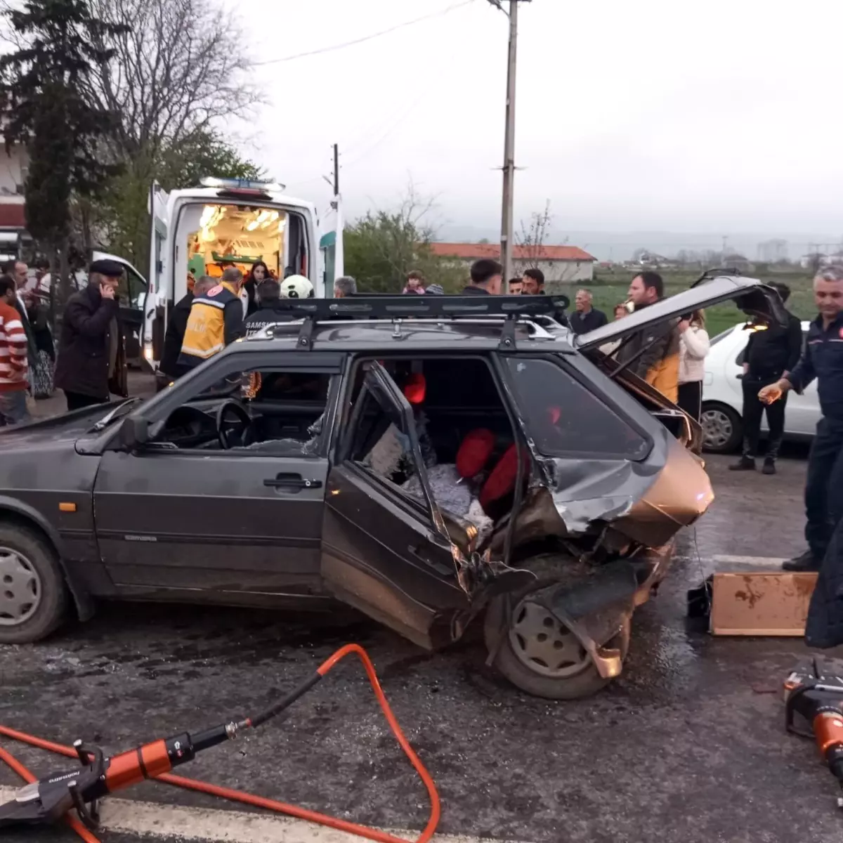 Bafra’da Trafik Kazası: 3 Yaralı